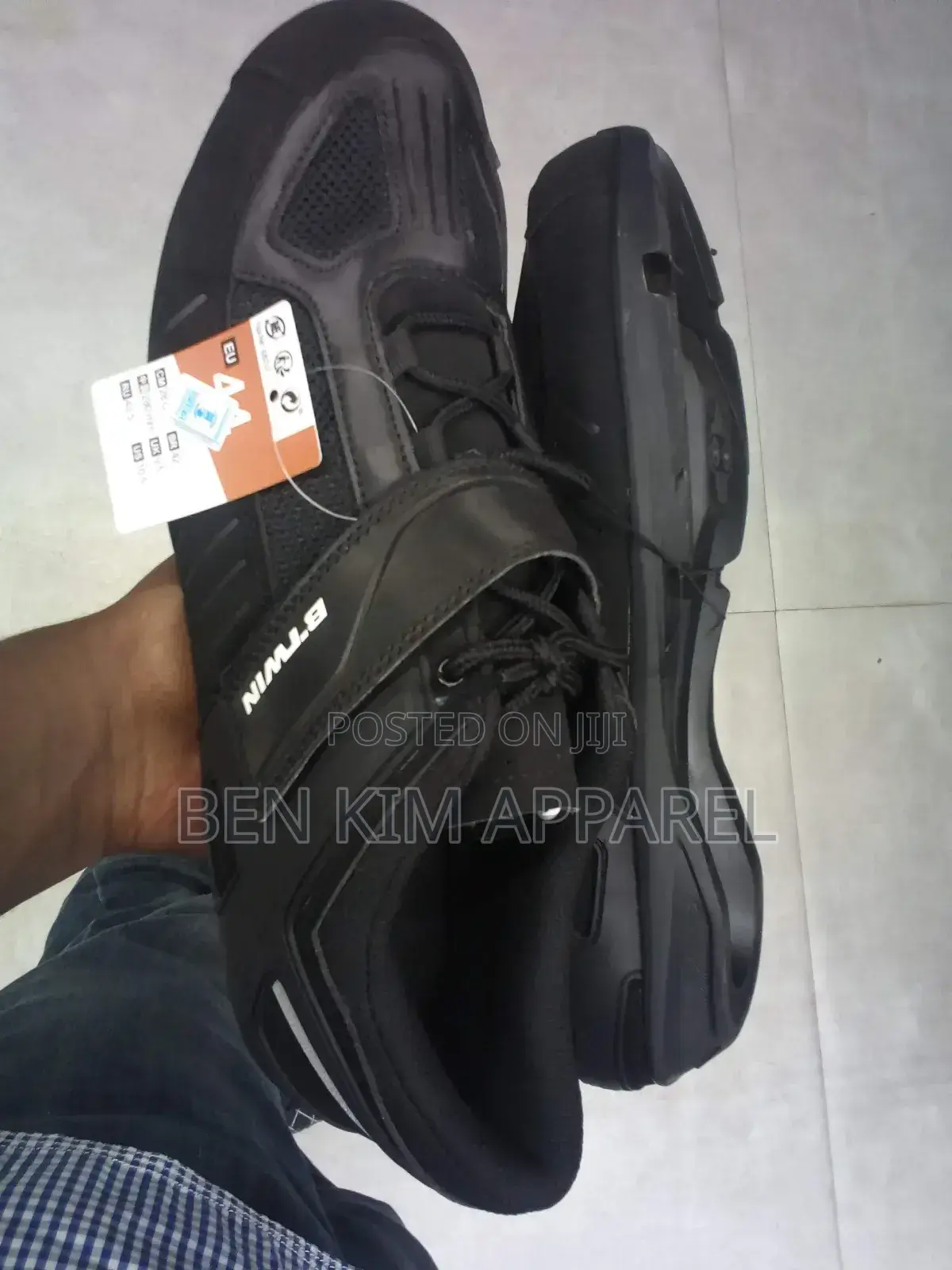 Sports Cycling Touring Shoes Reflective Heel Lace Up