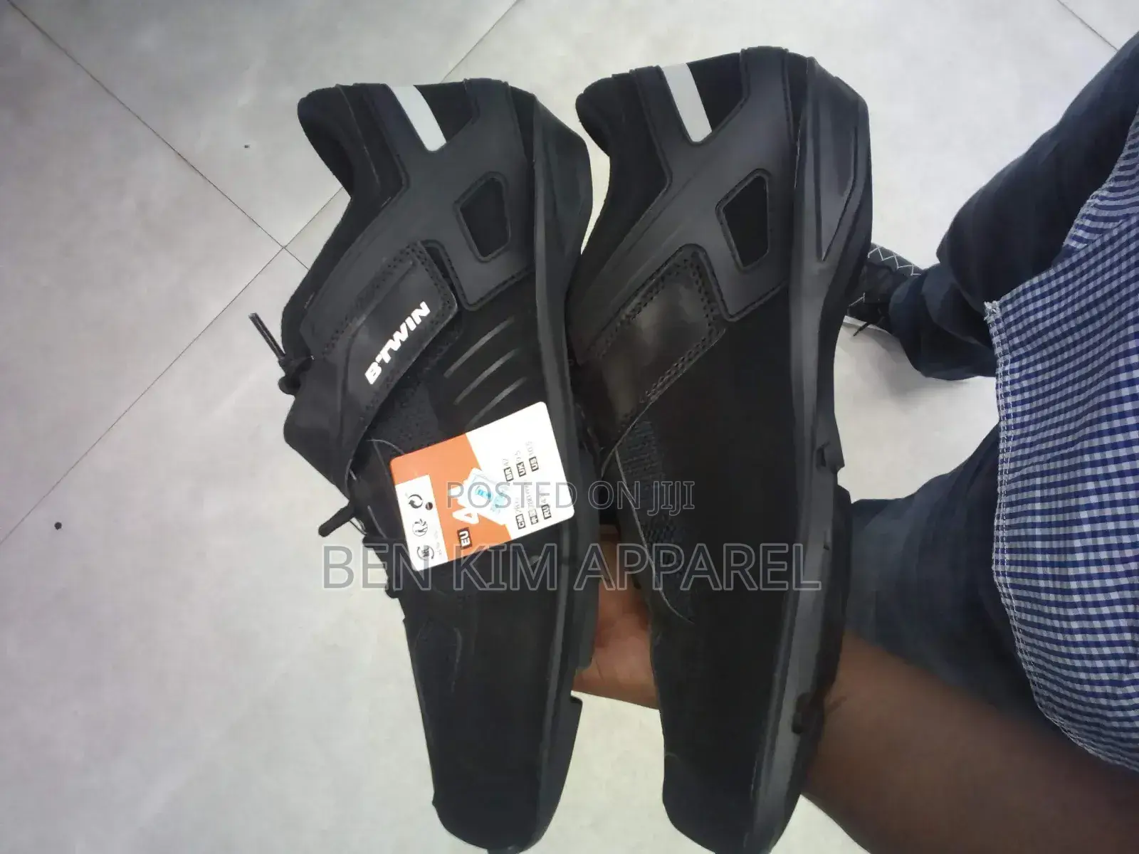 Sports Cycling Touring Shoes Reflective Heel Lace Up