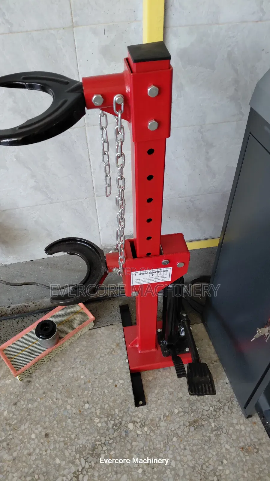 Heavy Duty Hydraulic Shock Spring Compressor 1tonne.