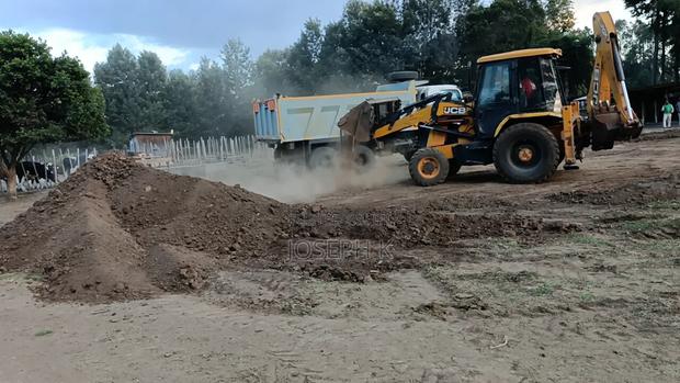 JCB 3dx Backhoe - thumbnail 3