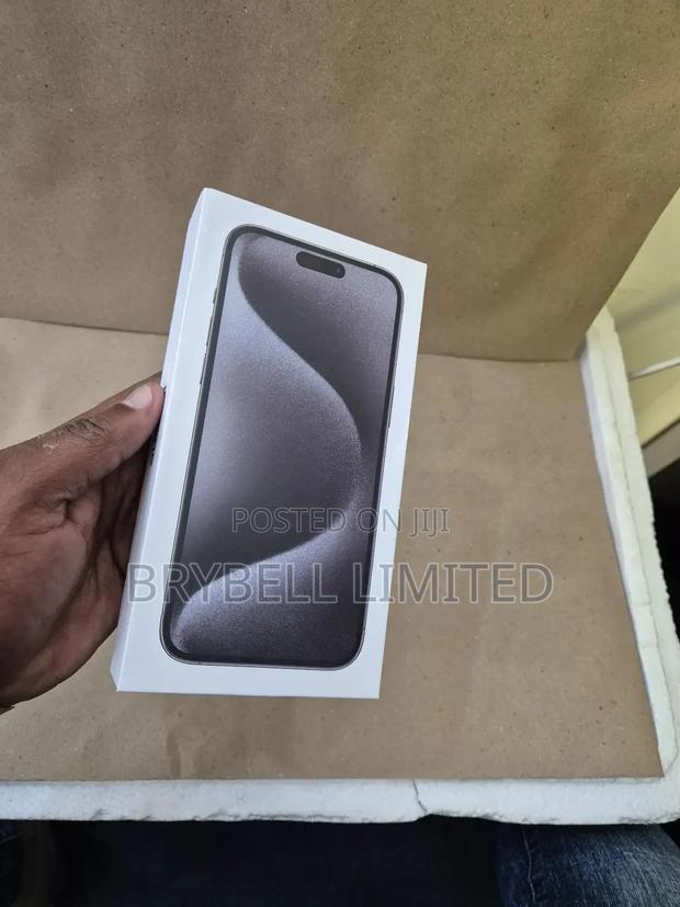 New Apple iPhone 15 Pro Max 256 GB Black - thumbnail 3