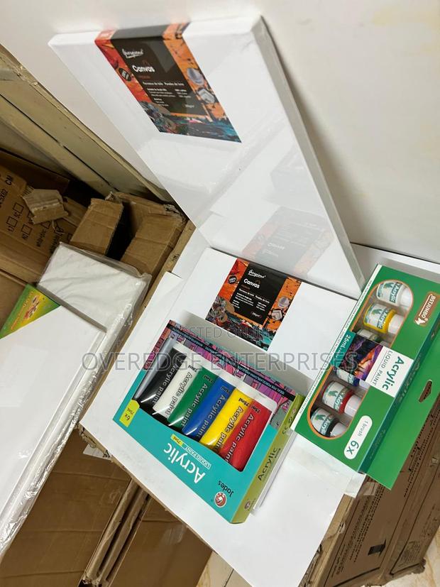 Paints and Canvas for Drawing - main view