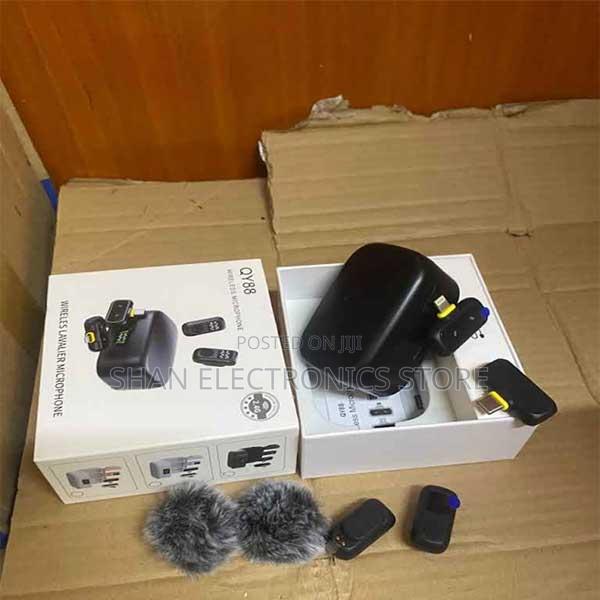 4in1 Wireless Type-C Charging Port Microphone Qy88 Magnetic Mic - main view