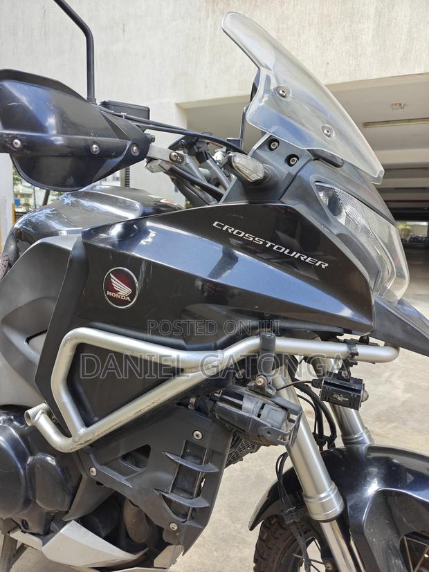 Honda 2012 Black - thumbnail 3