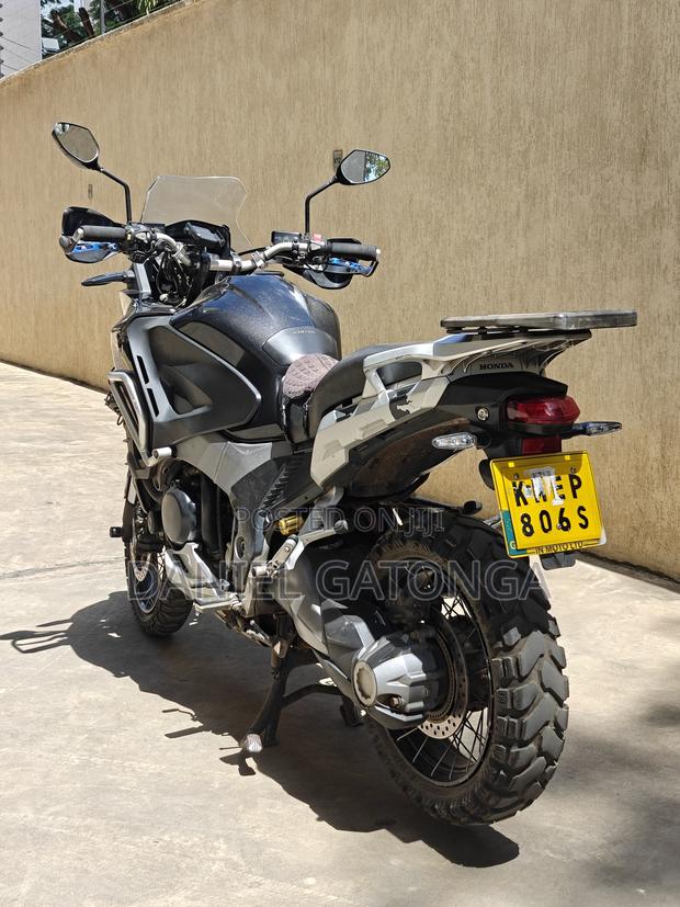 Honda 2012 Black - thumbnail 7