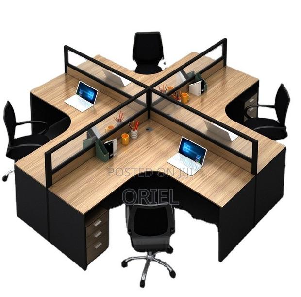 Office Workstation; Open-plan Curved 4-person Workstation - thumbnail 5