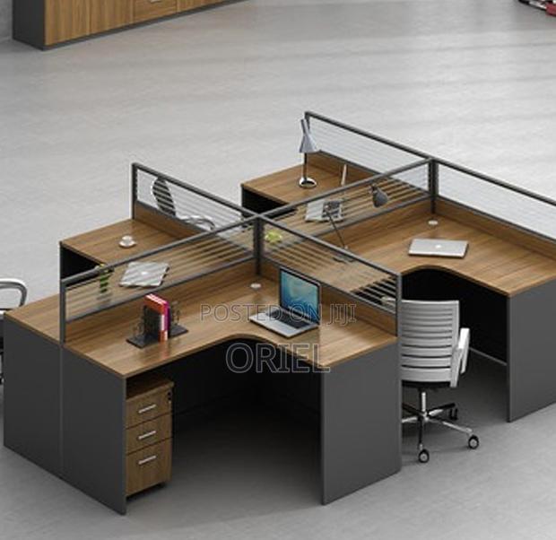 Office Workstation; Open-plan Curved 4-person Workstation - thumbnail 6