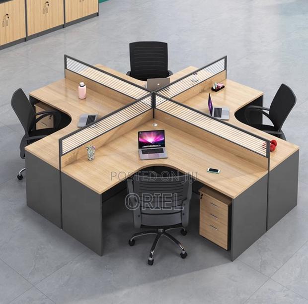 Office Workstation; Open-plan Curved 4-person Workstation - thumbnail 8