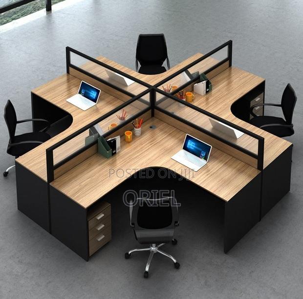 Office Workstation; Open-plan Curved 4-person Workstation - thumbnail 12
