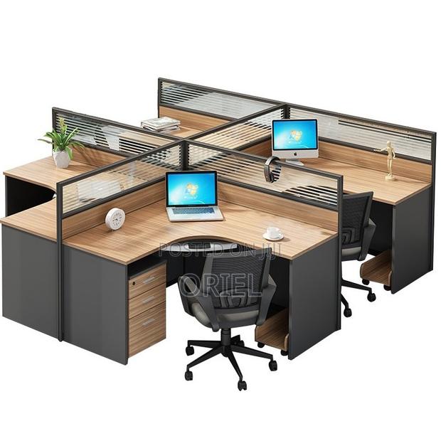 Office Workstation; Open-plan Curved 4-person Workstation - thumbnail 13