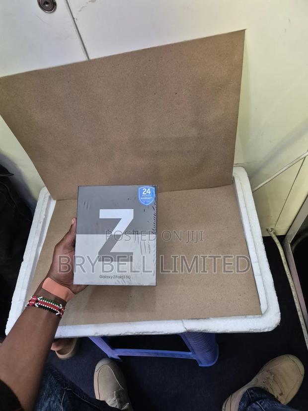 New Samsung Galaxy Z Fold3 5G 256 GB Blue - main view