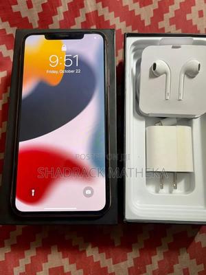 Apple iPhone 11 Pro Max 256 GB Gold - main view