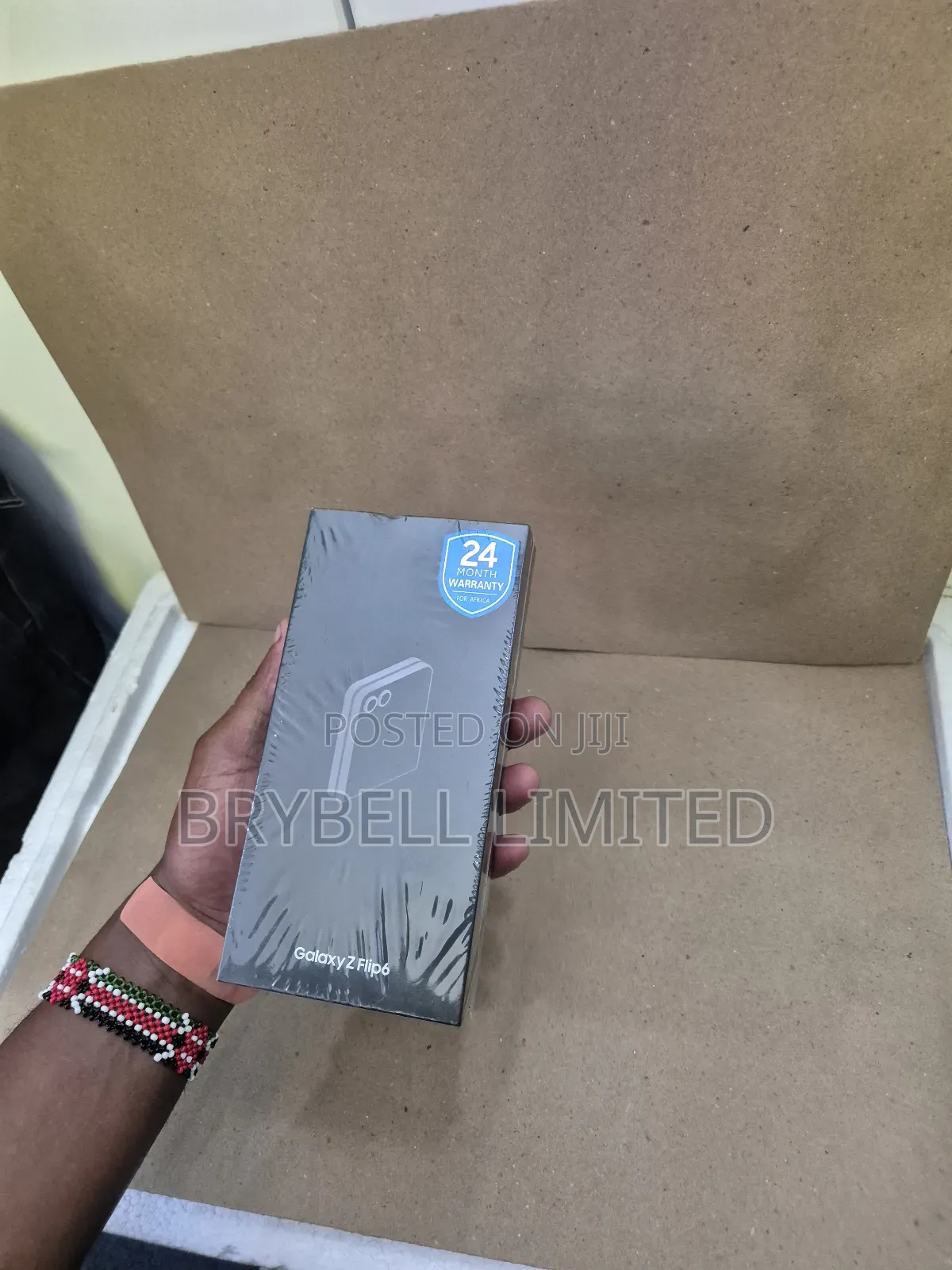 New Samsung Galaxy Z Flip6 256 GB Silver