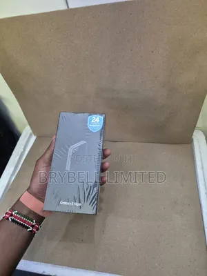 New Samsung Galaxy Z Flip6 256 GB Silver