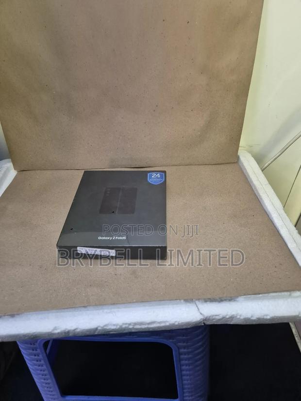 New Samsung Galaxy Z Fold 5 512 GB Blue - thumbnail 5