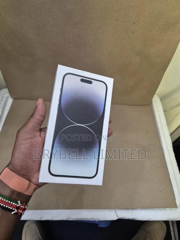 New Apple iPhone 14 Pro Max 256 GB Black - main view