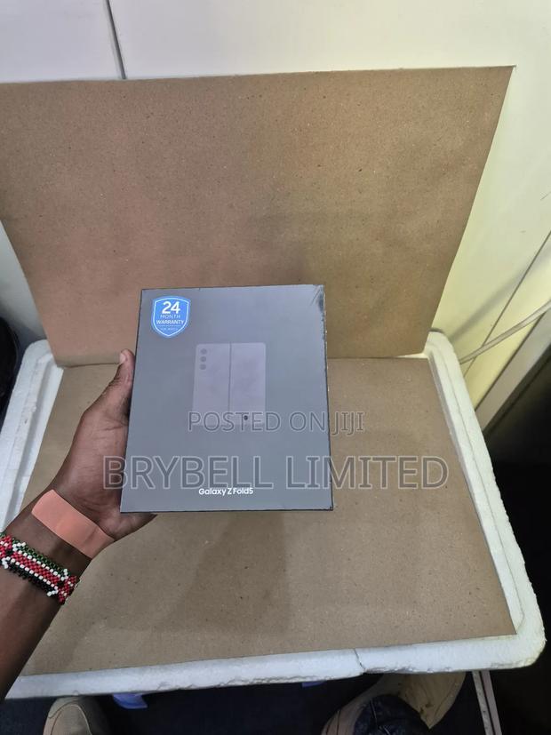 New Samsung Galaxy Z Fold 5 512 GB Blue - main view