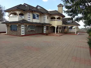 5bdrm Townhouse/Terrace in Kibiku for sale