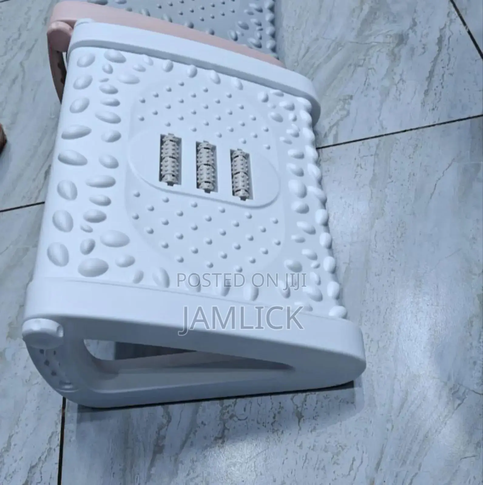 Desk Footrest With Massage Rollers - Hm