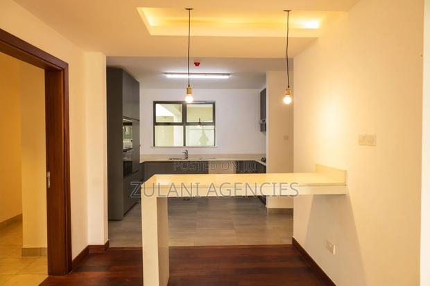 4bdrm Duplex in Rosslyn for rent - thumbnail 11