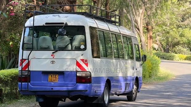 Toyota Coaster 2008 Blue - thumbnail 10