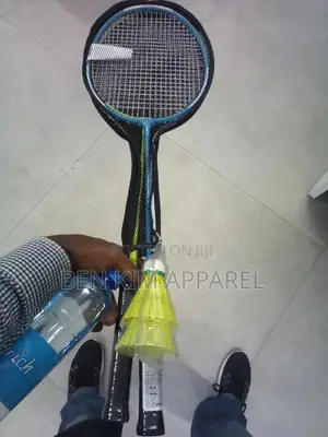 Badminton Begginers Set 2 Shuttles and Rackets