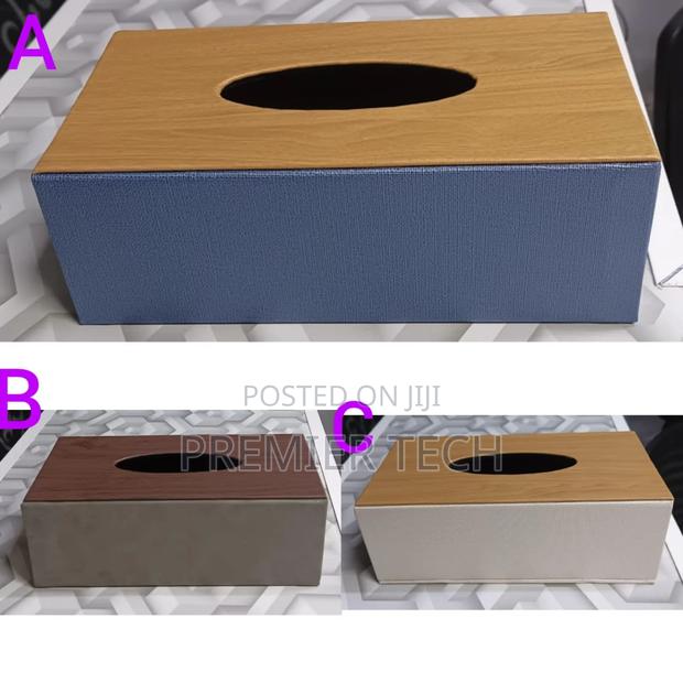 * Tissue Box With Bamboo Lid
