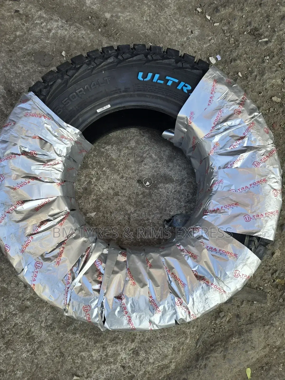 27x8.50 R14 Lt Urtra Force Tyres (All Terrein)