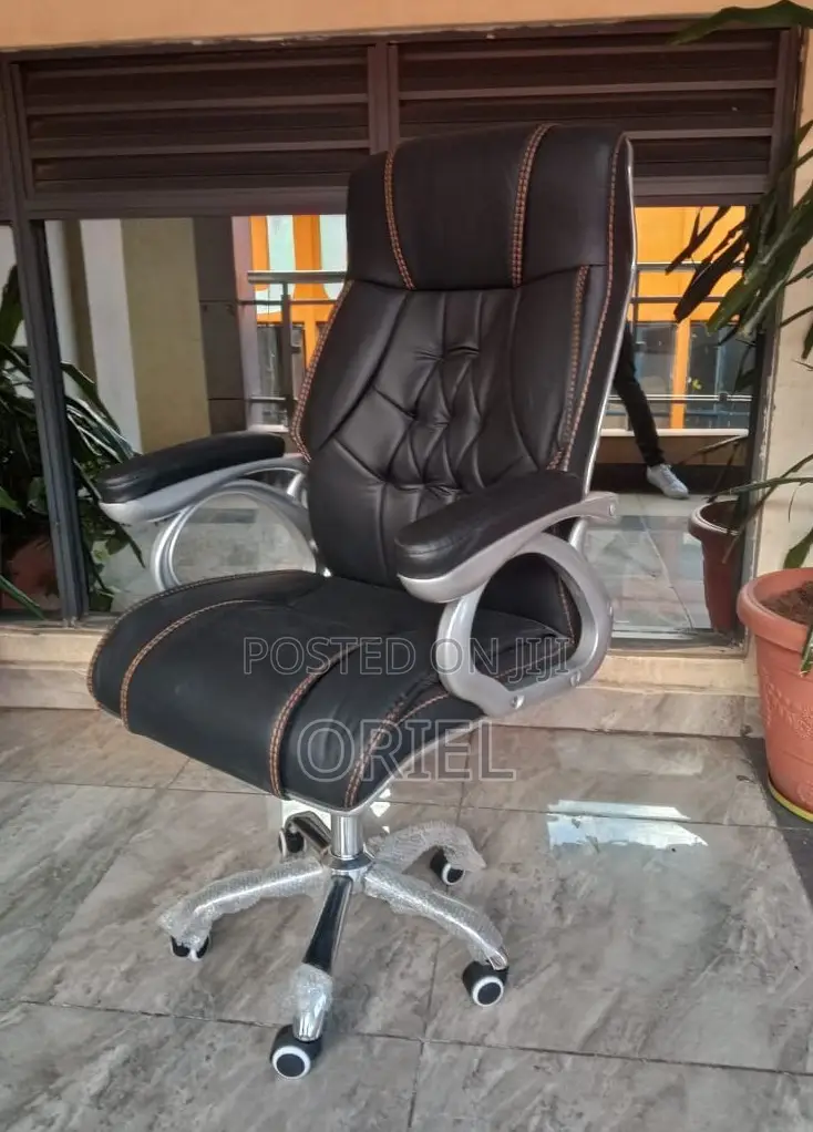 Office Chairs; Comfort-Fit High-Back Executive Office Chair