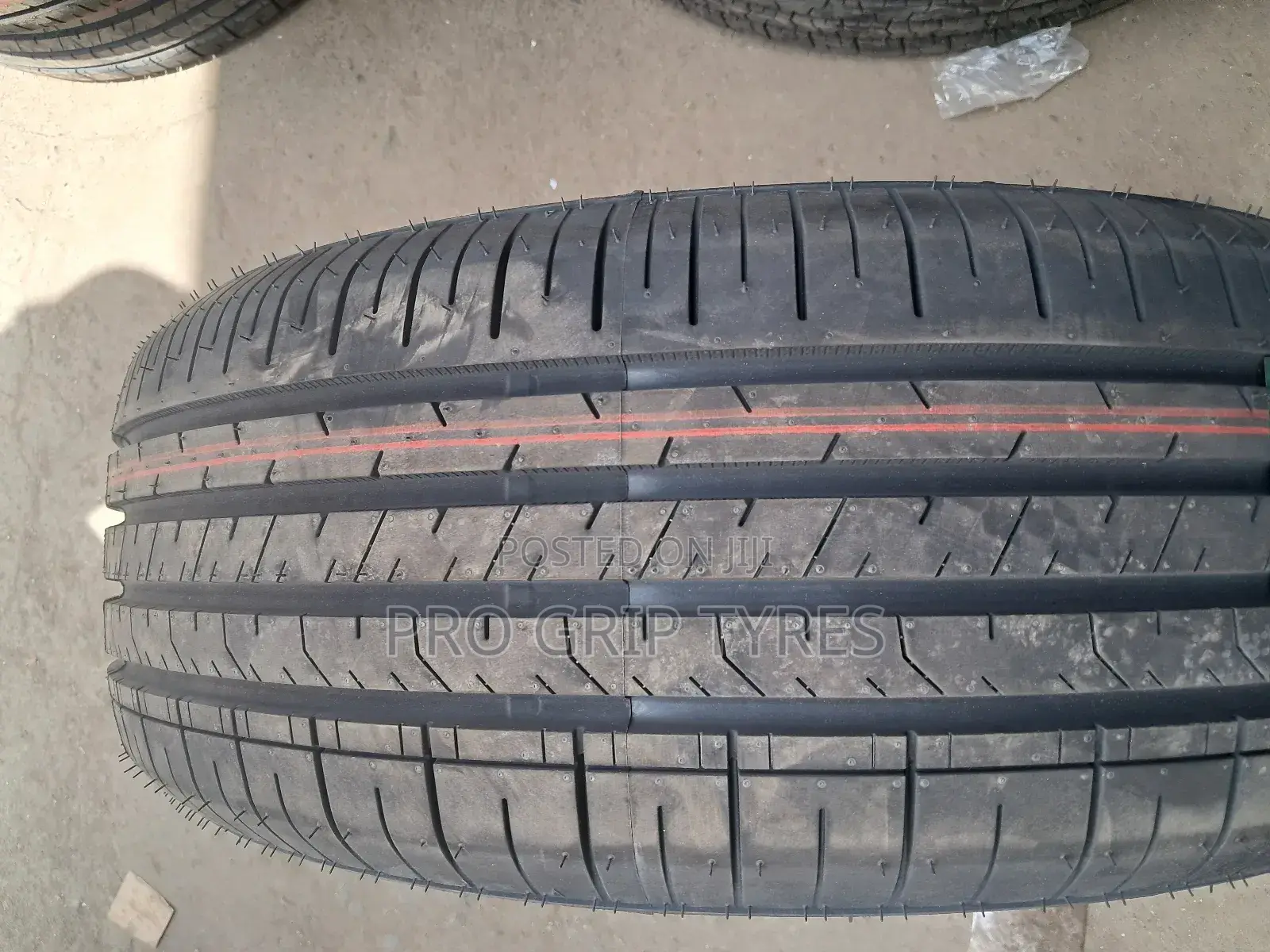 Armstrong 205/55r16
