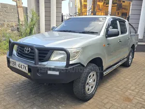 Toyota Hilux 2011 Silver