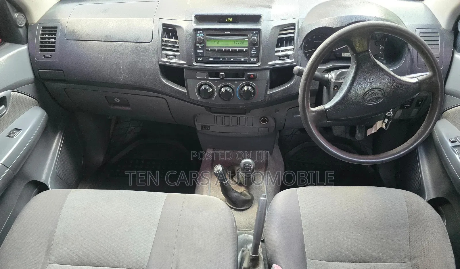 Toyota Hilux 2011 Silver
