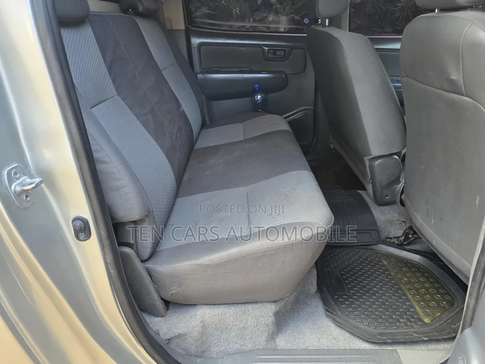 Toyota Hilux 2011 Silver