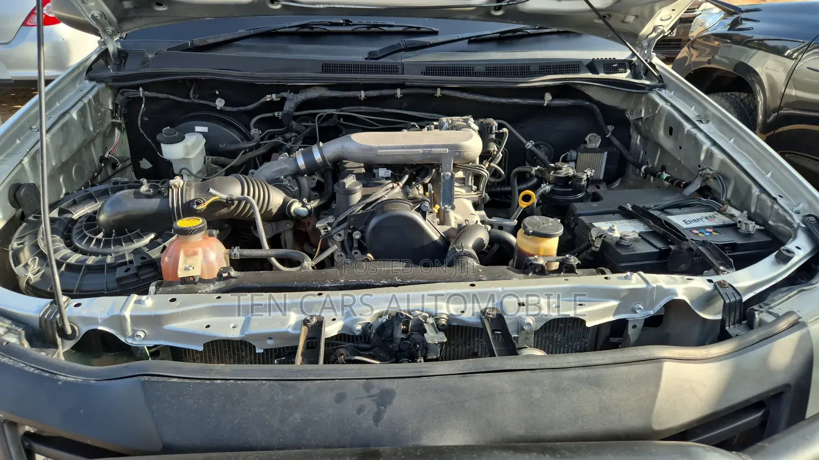 Toyota Hilux 2011 Silver