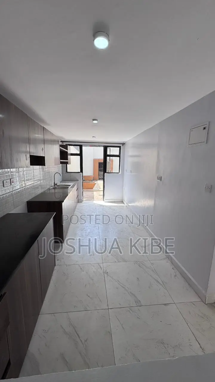 4bdrm Townhouse/Terrace in BuruBuru for sale