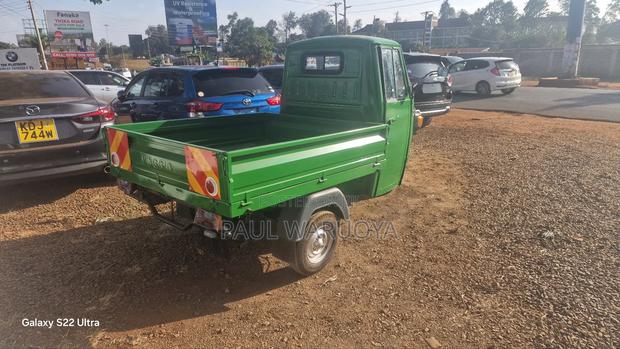 New Piaggio Scooter 2024 Green - thumbnail 5