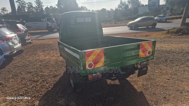 New Piaggio Scooter 2024 Green - thumbnail 6