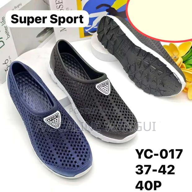 Shoes Selling - thumbnail 3