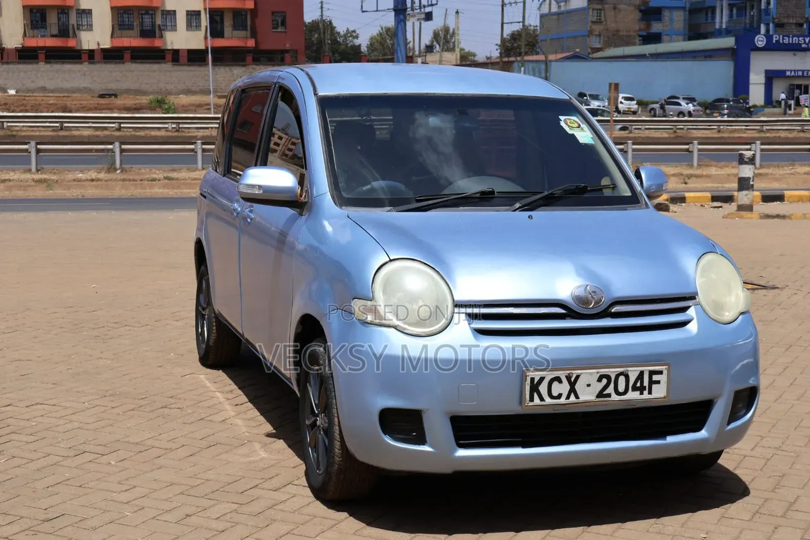 Toyota Sienta 1.5 FWD 2012 Blue