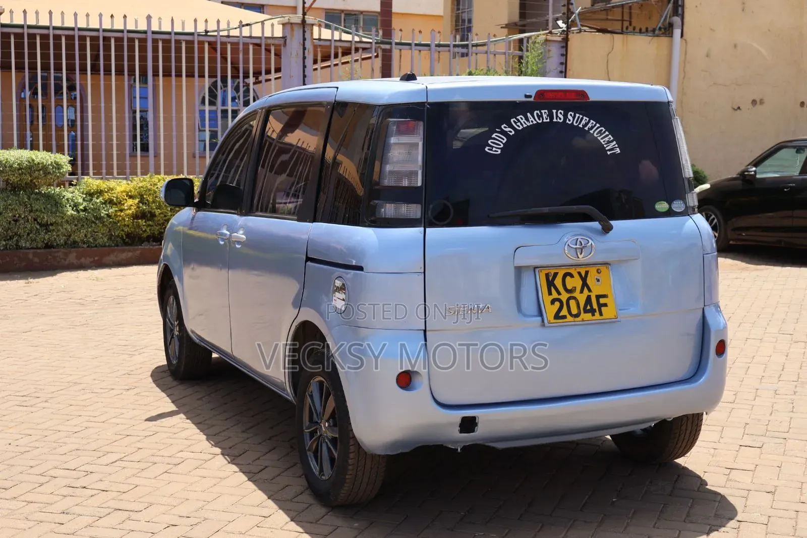 Toyota Sienta 1.5 FWD 2012 Blue