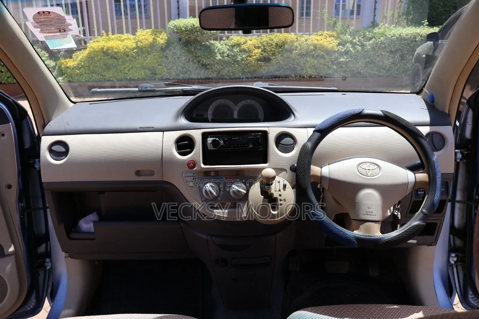Toyota Sienta 1.5 FWD 2012 Blue