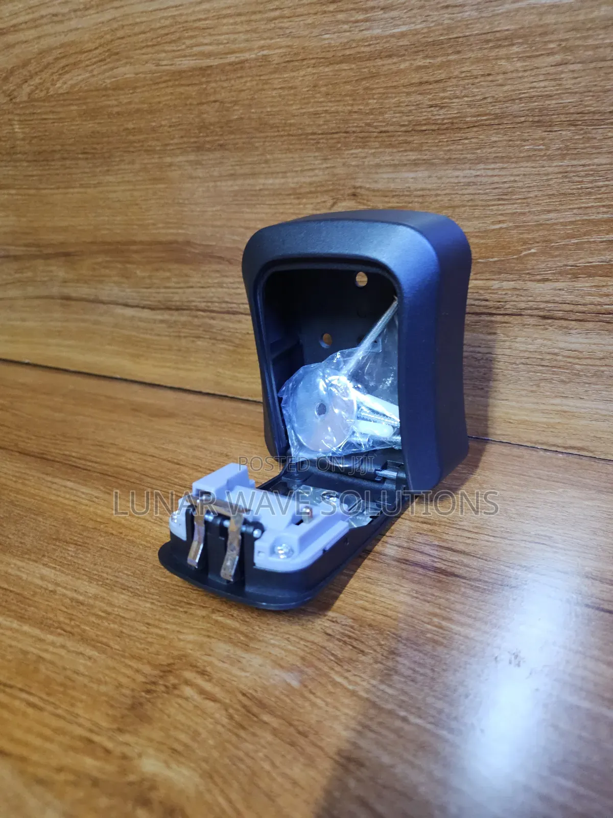 Wall Mounted Airbnb Key Lock Box