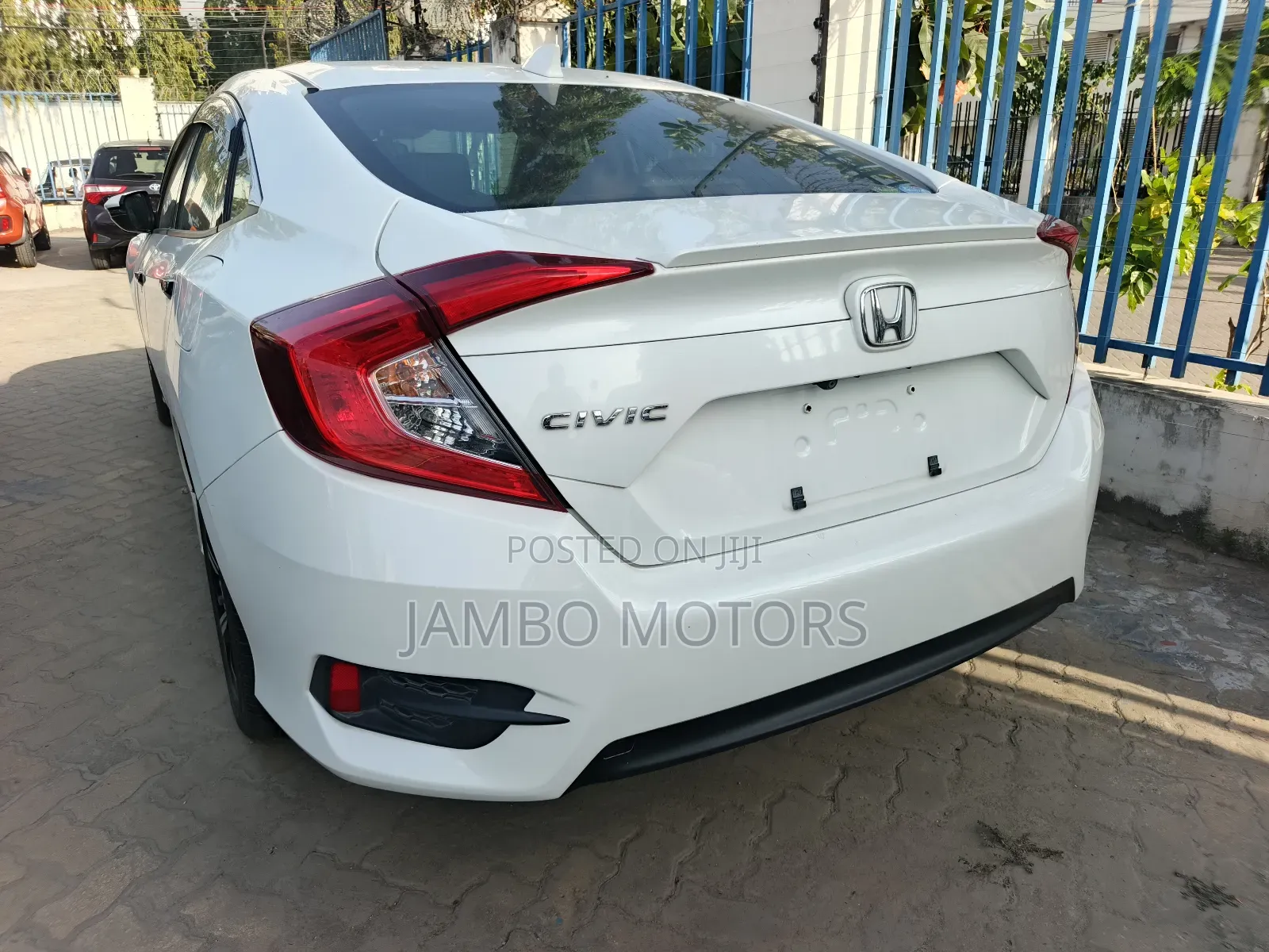 Honda Civic EX-L Sedan 2019 White