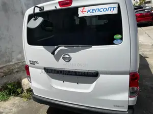 Nissan NV200 SV 2018 White