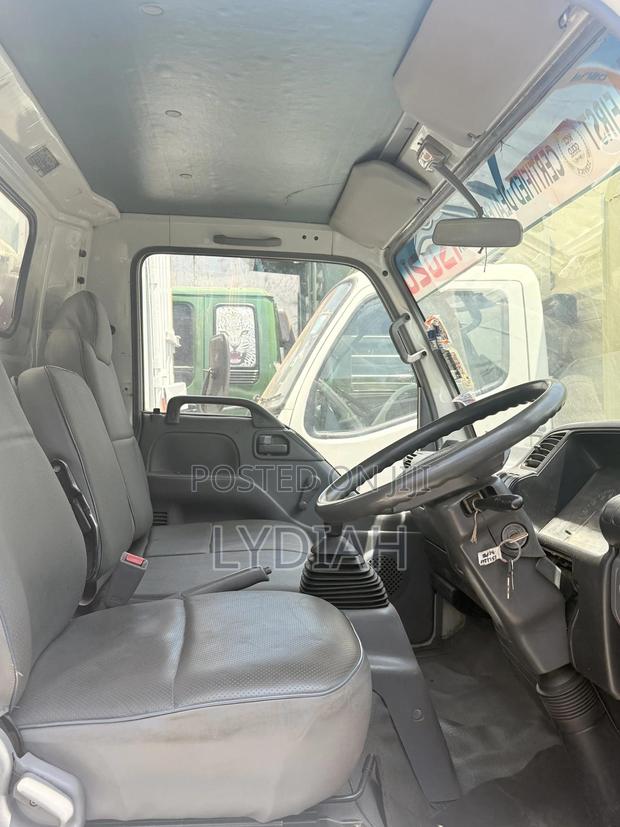 Isuzu NPR 2020 - thumbnail 5