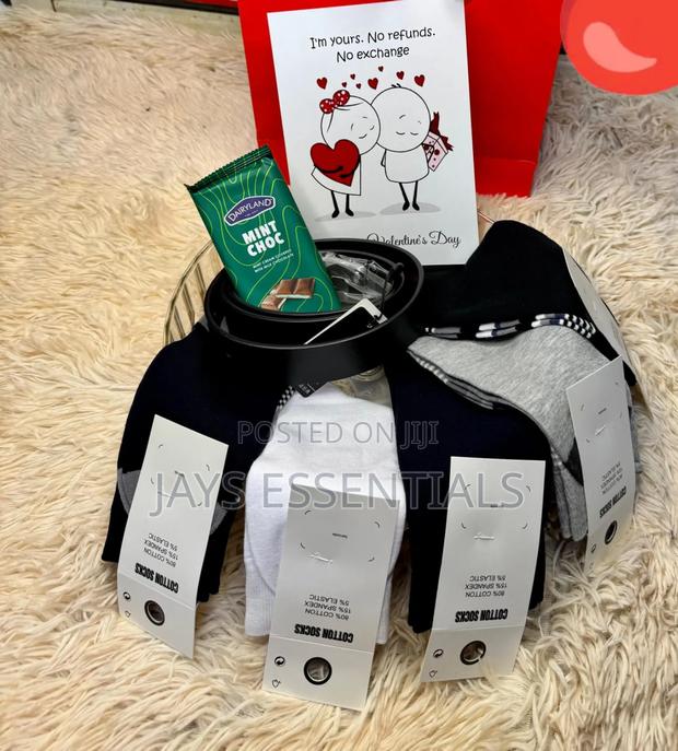 Valentines Gift: Quality Leather Belt Premium Socks Pack