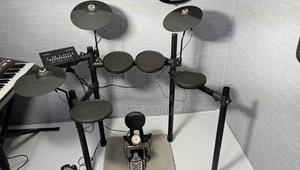 Yamaha DTX 452 Electric Drum Set - main view