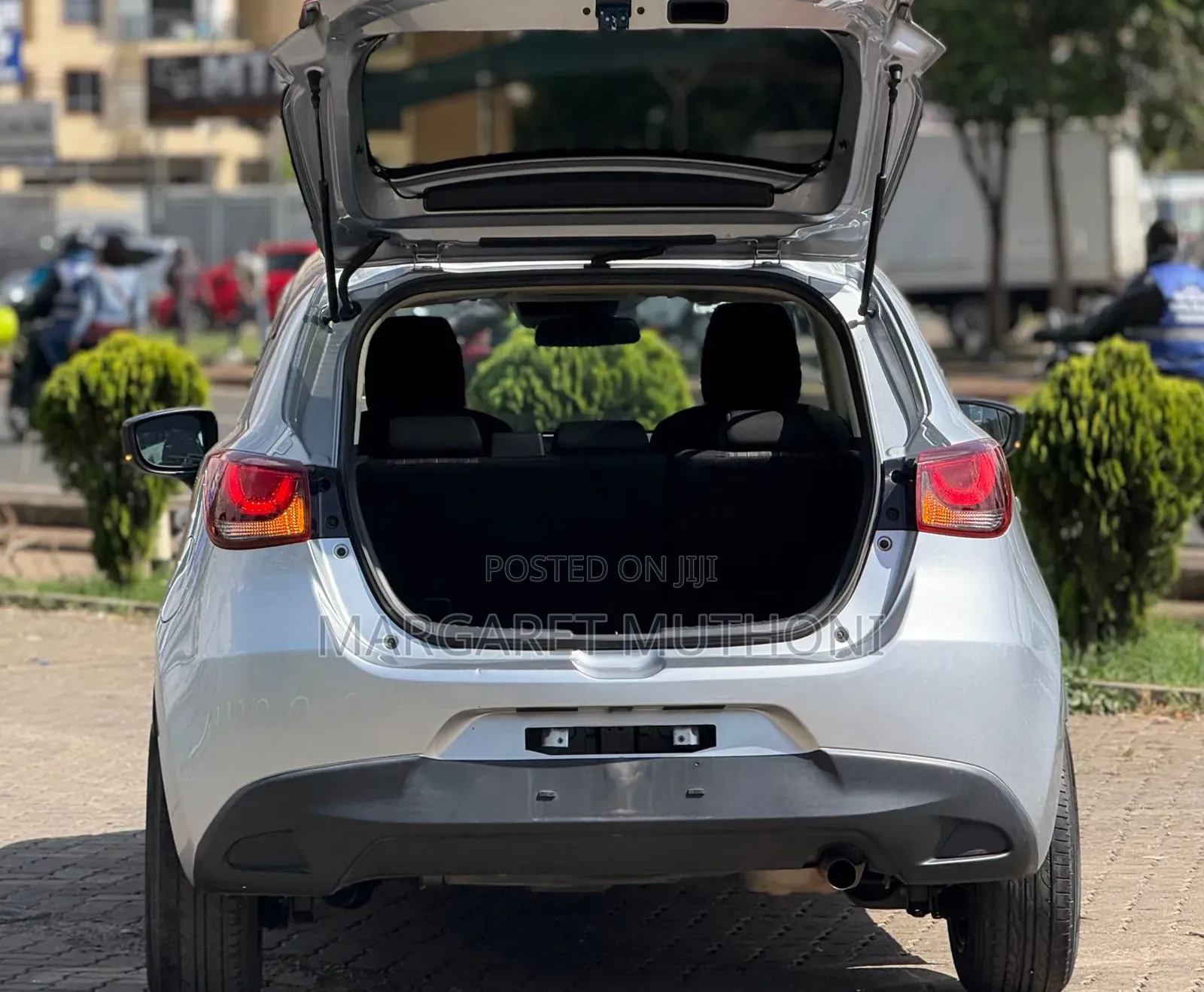 Mazda Demio 2018 Silver