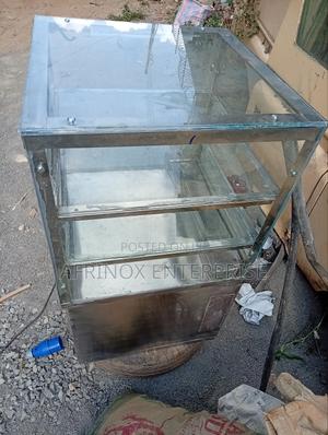 Cake Display. Keep Cakes Cool and Fresh - thumbnail 2