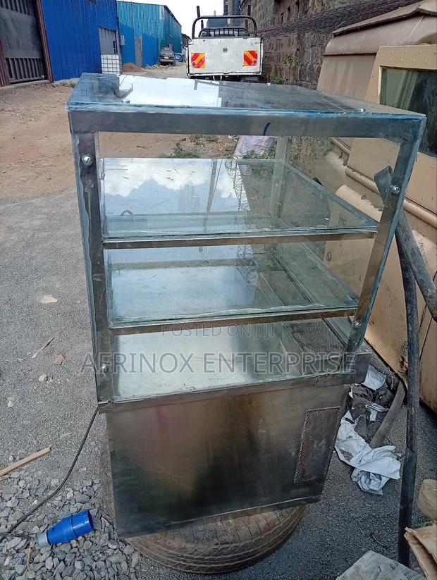 Cold Storage, Cake Chiller Display - main view